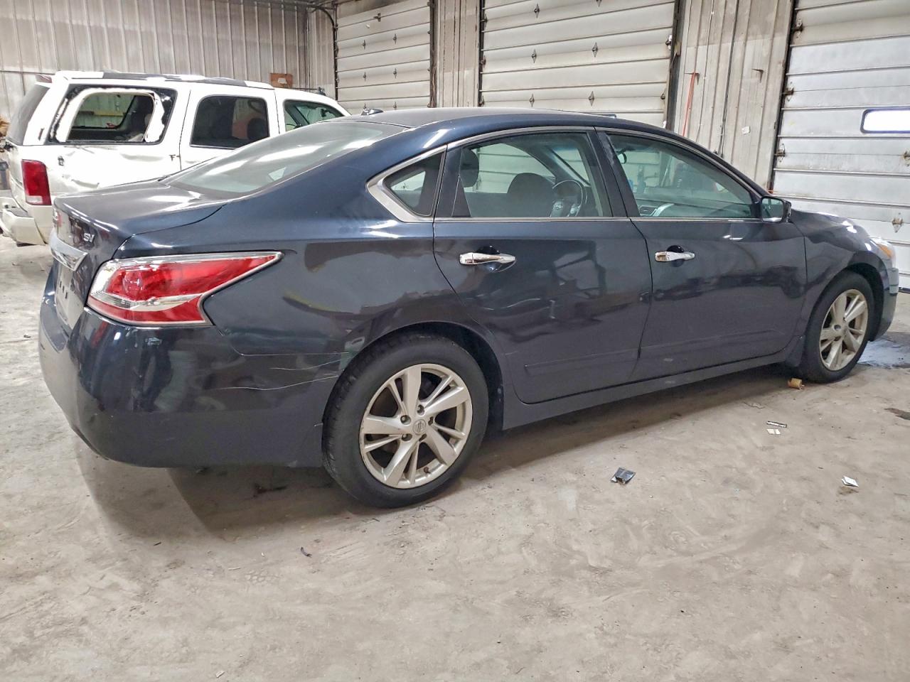 Nissan Altima 2.5 Image 7
