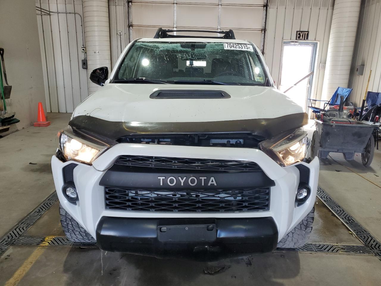 Toyota 4Runner Sr5/sr5 Premium Image 2