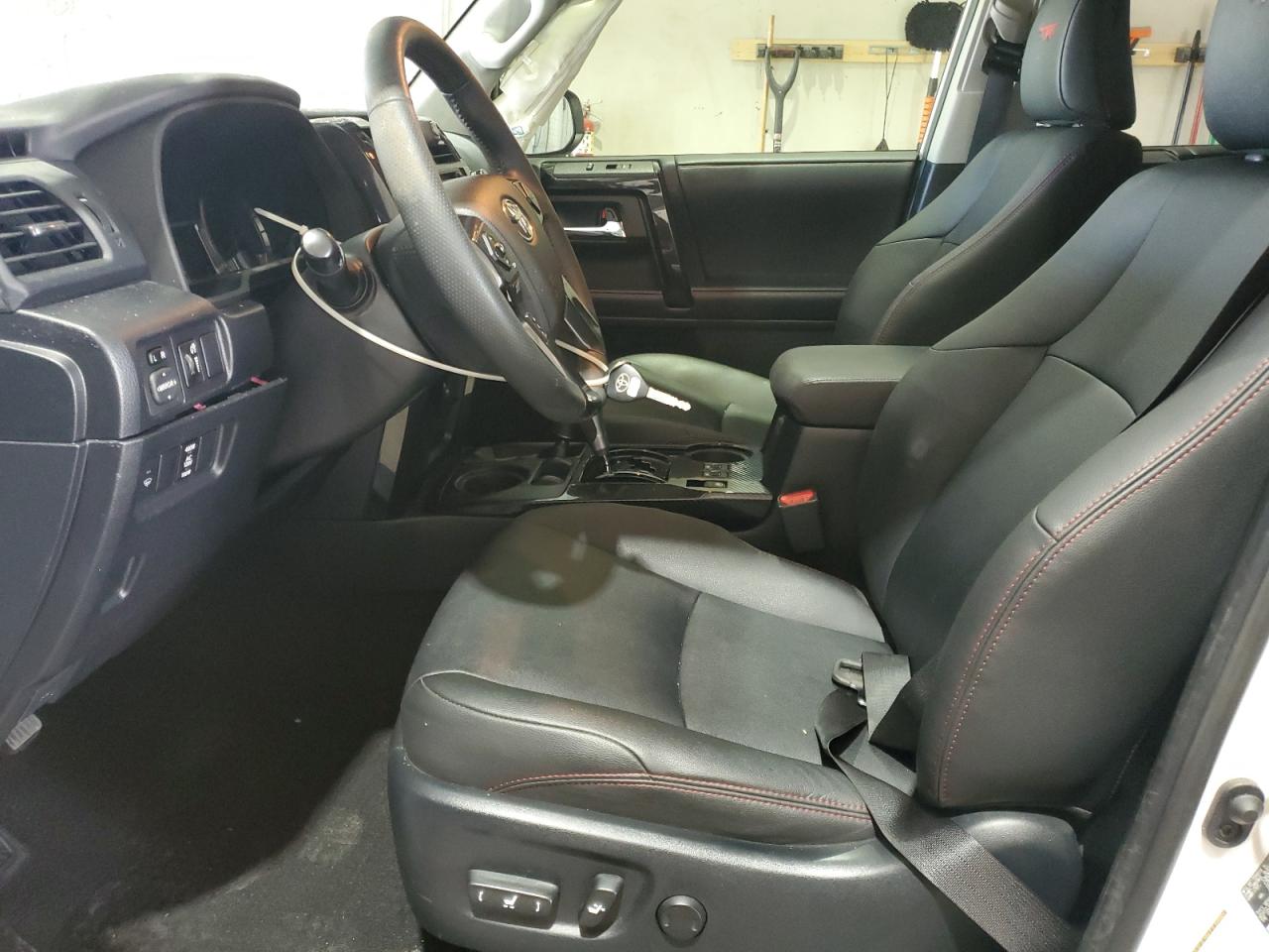 Toyota 4Runner Sr5/sr5 Premium Image 4