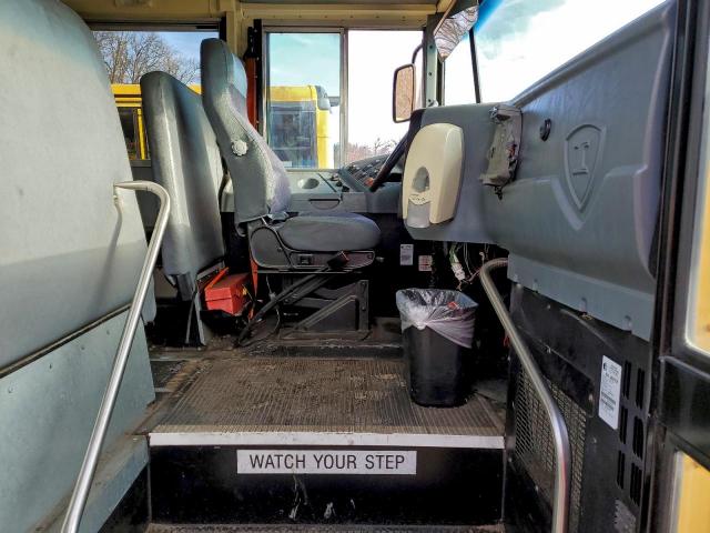 Ic School Bus Ce Image 4