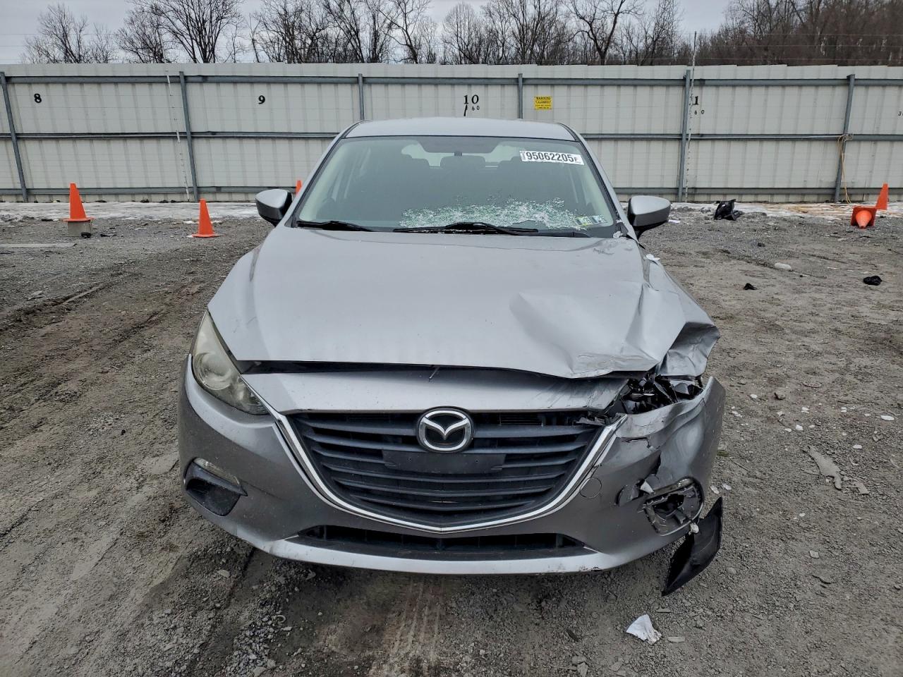 Mazda 3 Sport Image 2