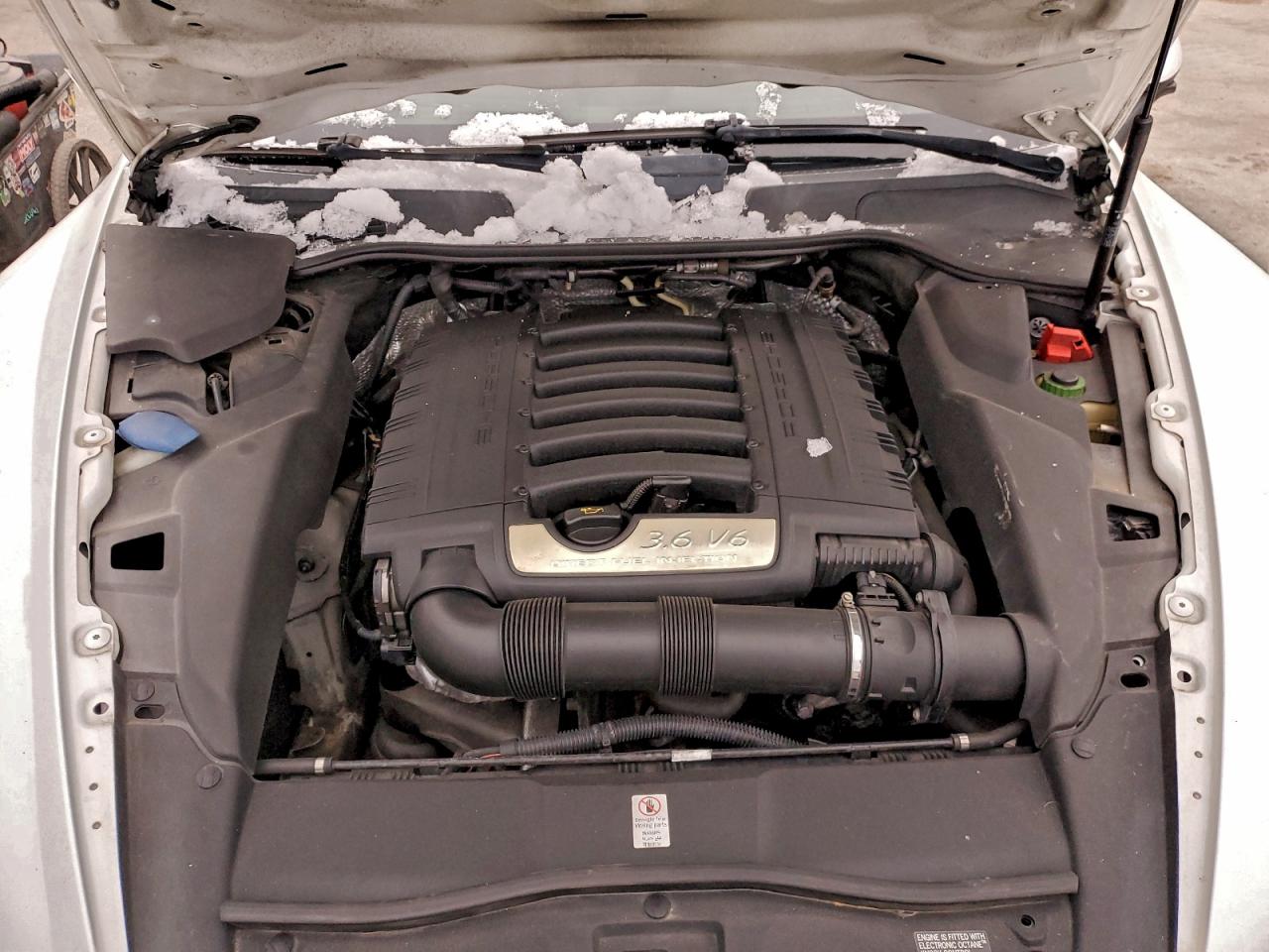 Porsche Cayenne Image 11