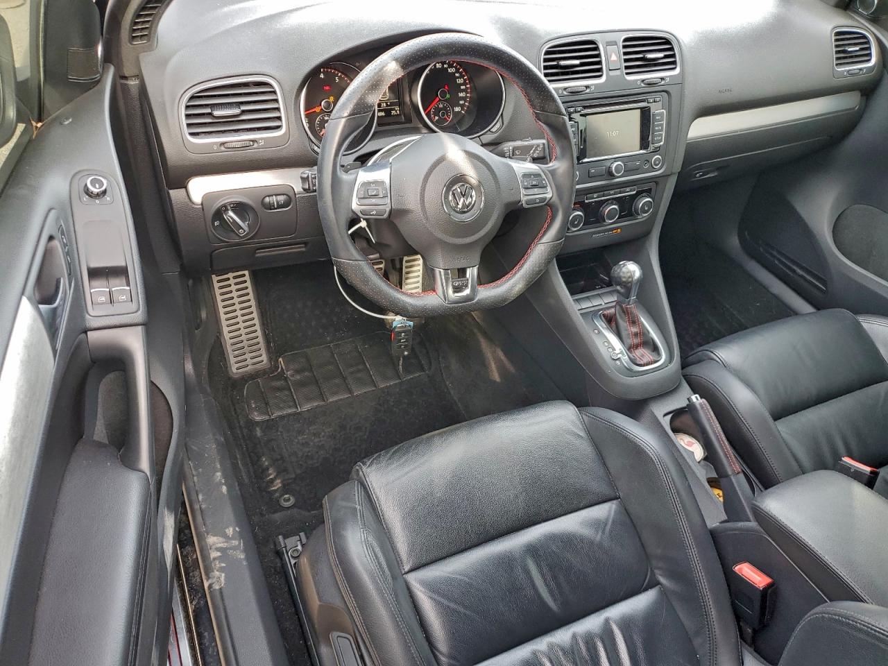 Volkswagen GTI Image 6