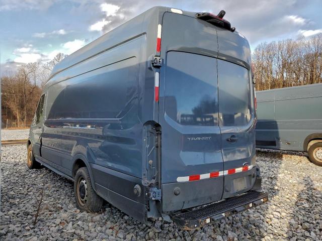 Ford Transit T-250 Image 10