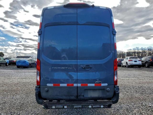 Ford Transit T-250 Image 9