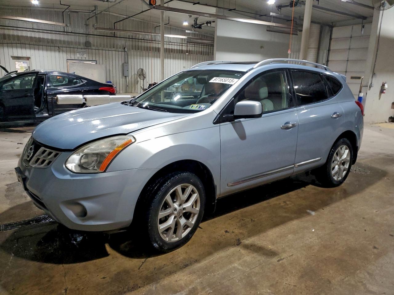 Nissan Rogue S Image 1