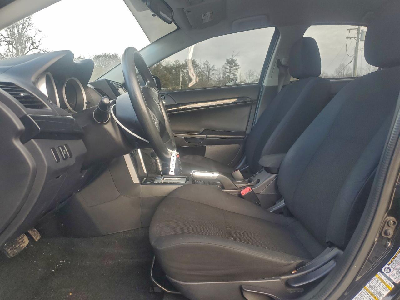 Mitsubishi Lancer Es Image 3