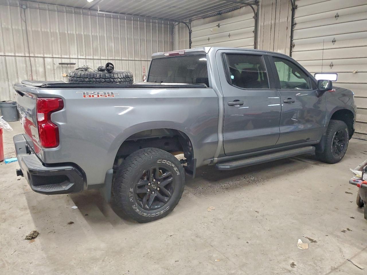 Chevrolet Silverado K1500 Trail Boss Custom Image 3