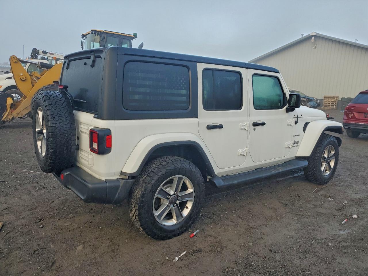 Jeep Wrangler Sahara Image 8