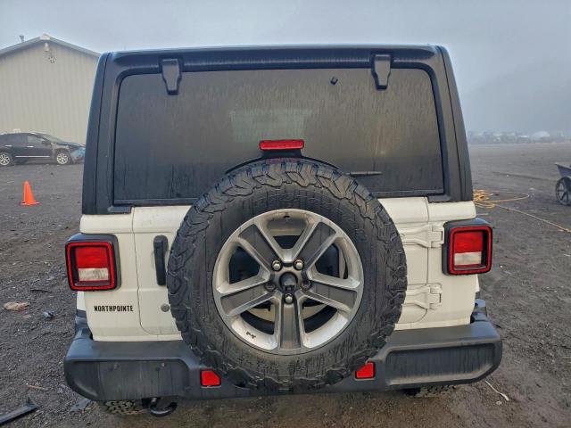 Jeep Wrangler Sahara Image 9