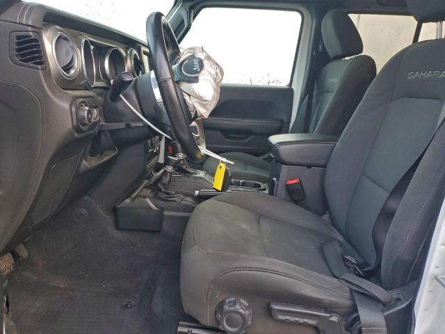 Jeep Wrangler Sahara Image 10