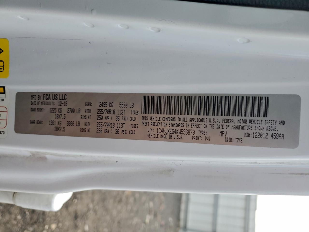 Jeep Wrangler Sahara Image 4