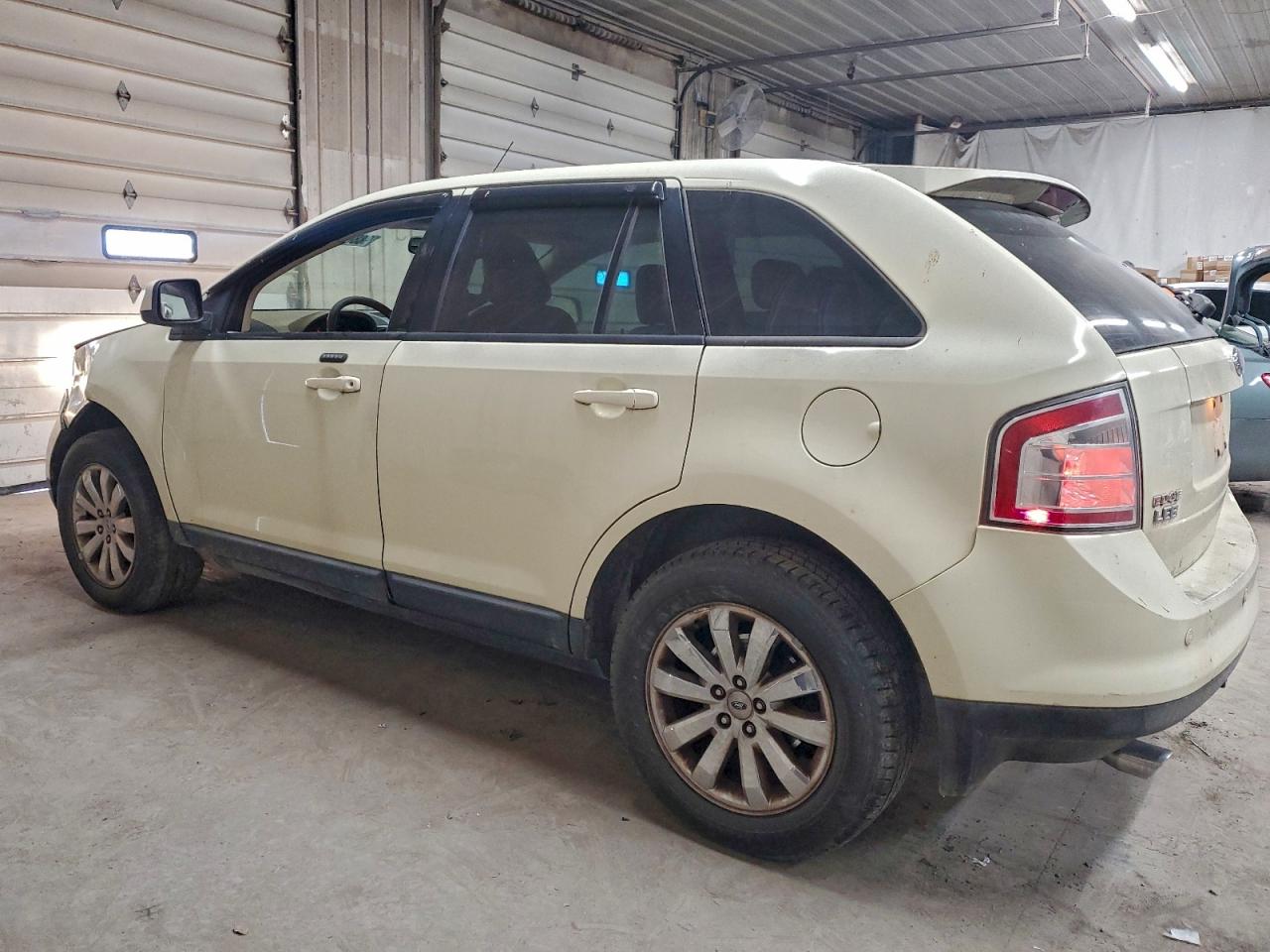 Ford Edge Sel Plus Image 2