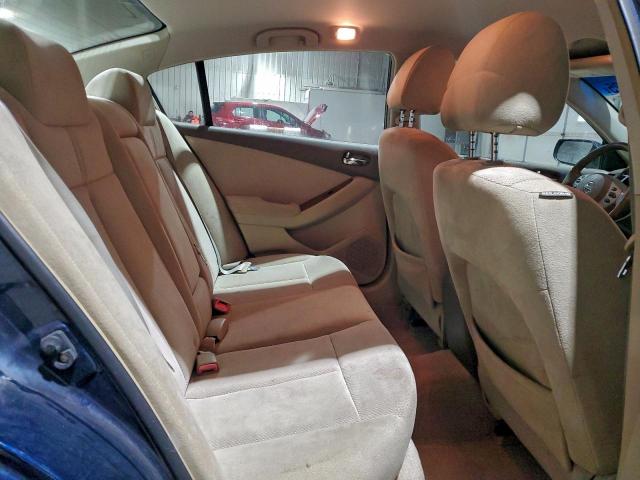 Nissan Altima 2.5 Image 8