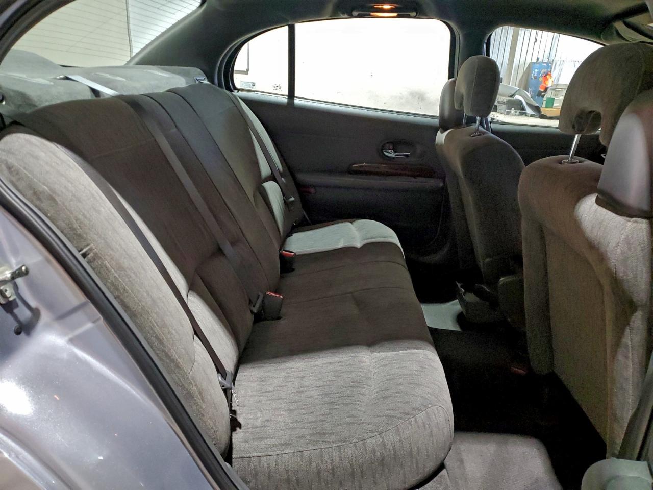 Buick LeSabre Custom Image 7