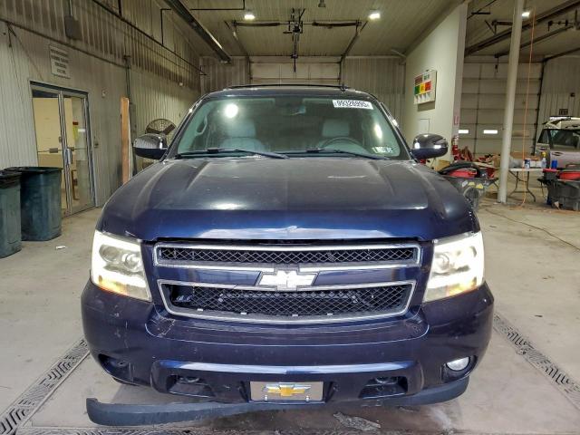 Chevrolet Suburban K1500 Ls Image 6