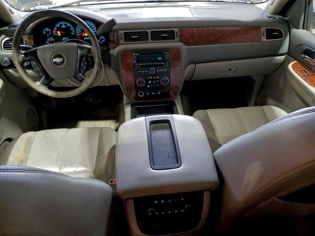 Chevrolet Suburban K1500 Ls Image 10