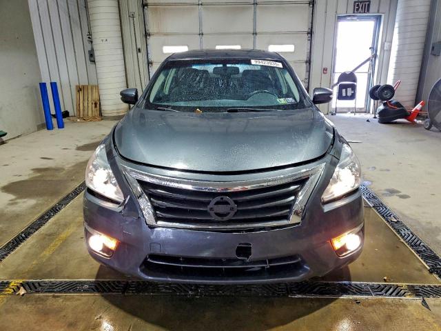 Nissan Altima 2.5 Image 2