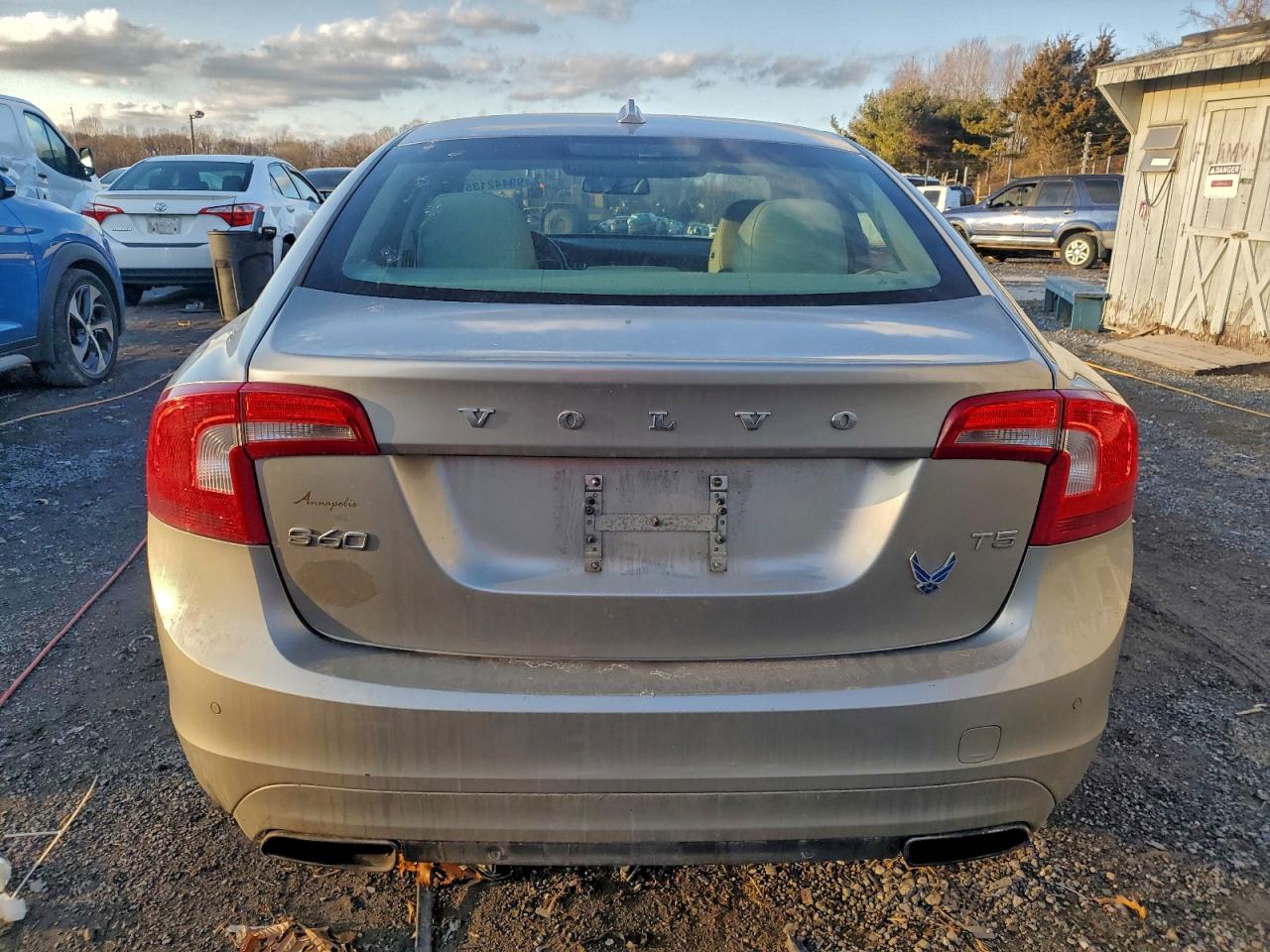 Volvo S60 T5 Image 5