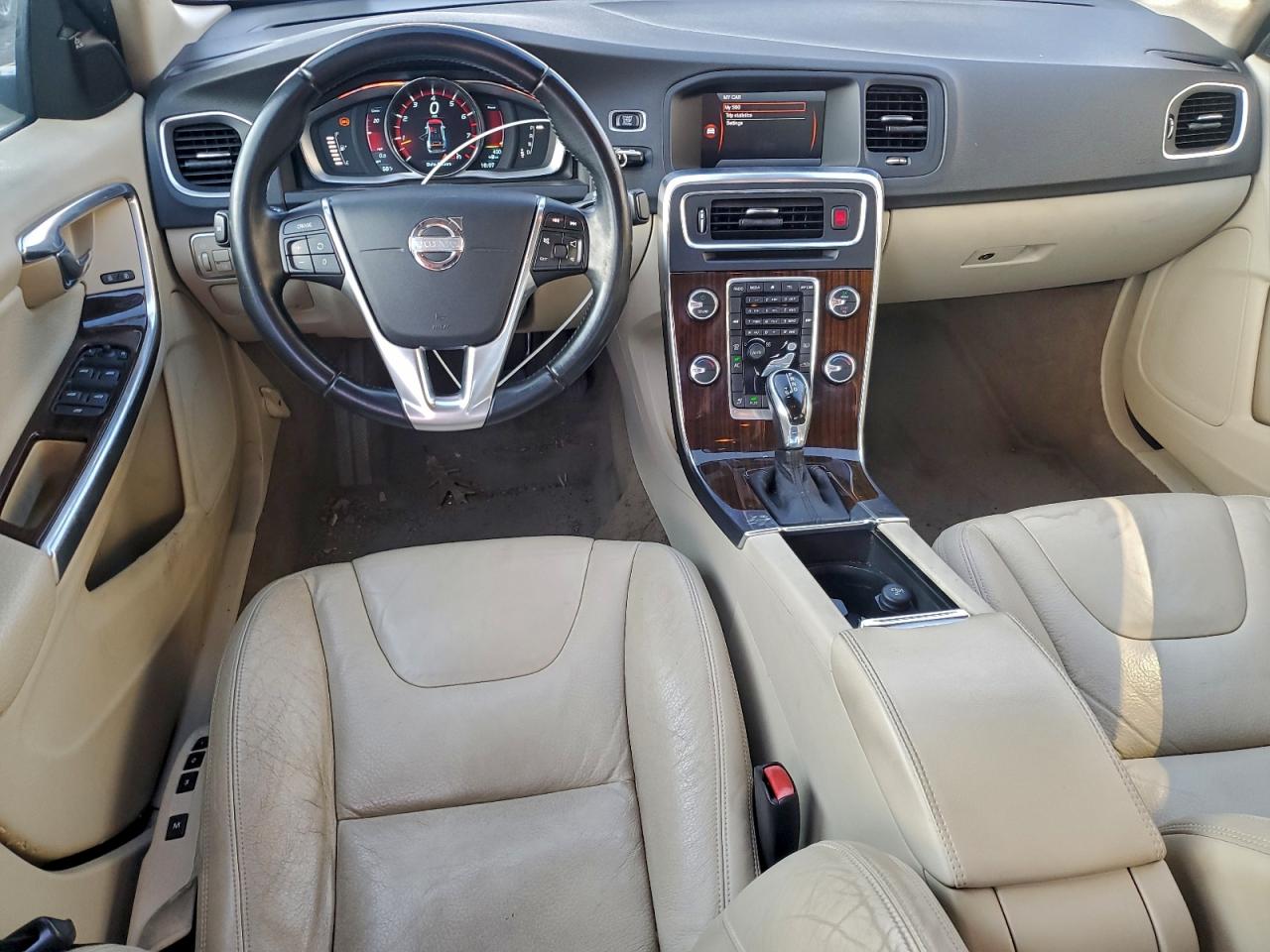 Volvo S60 T5 Image 8