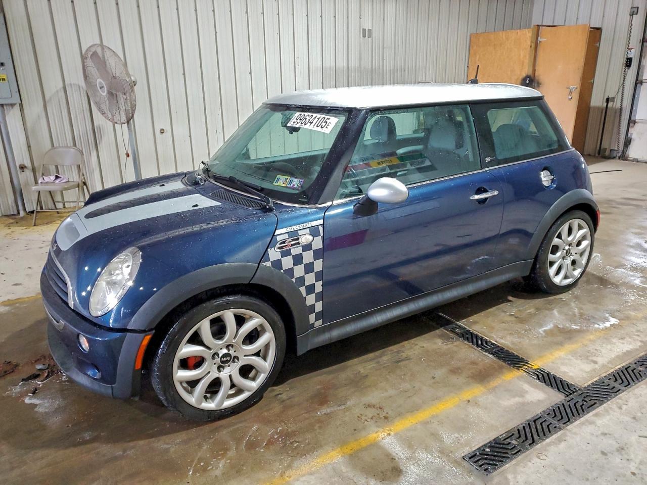 MINI Cooper S Image 1