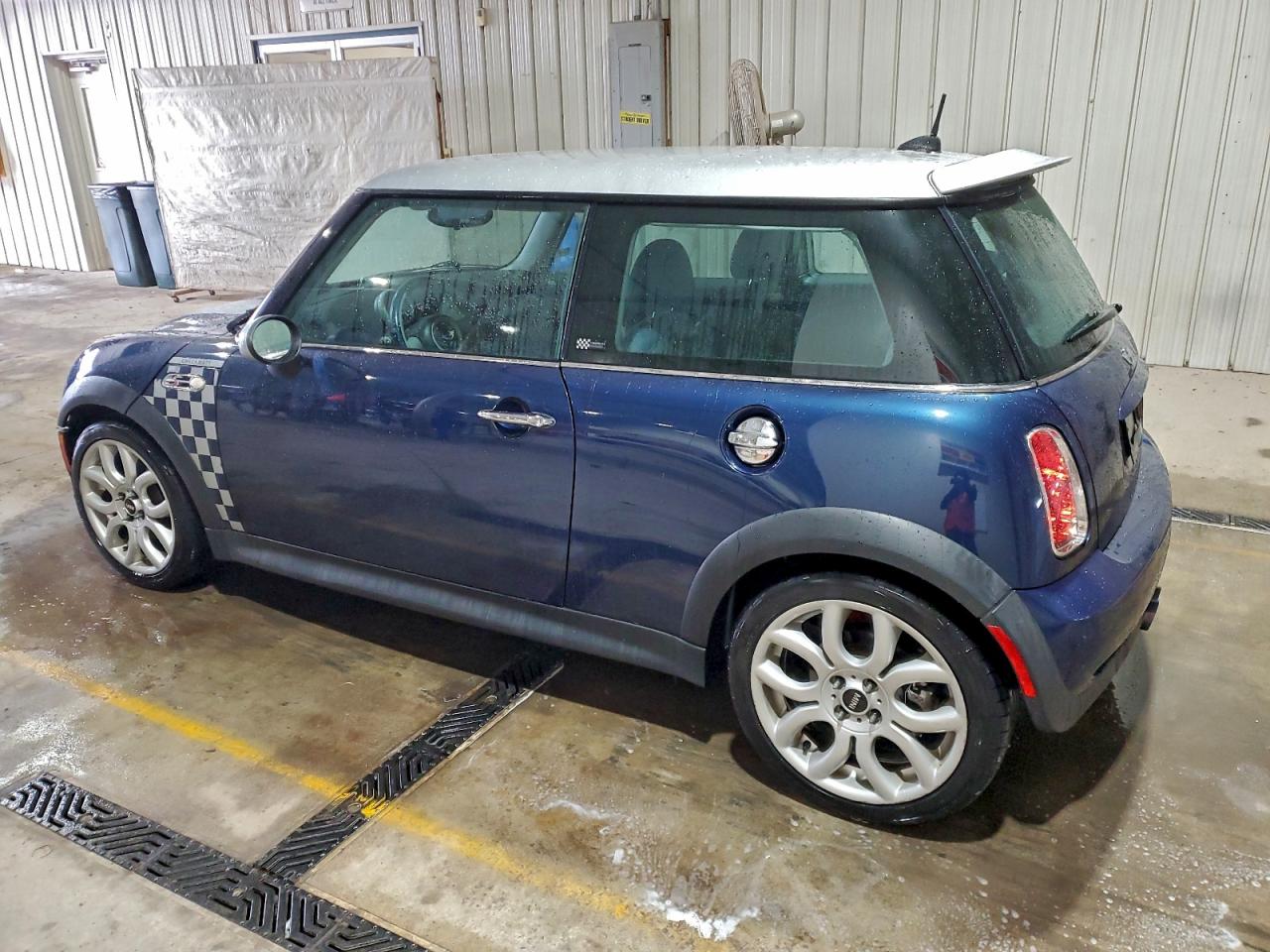 MINI Cooper S Image 2