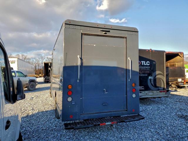 Freightliner Mt45 M Line Walk-in Van Image 7