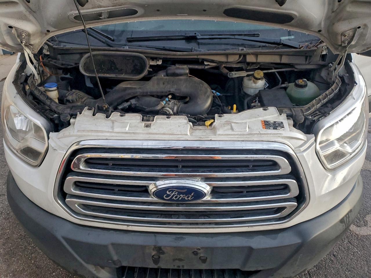 Ford Transit T-150 Image 12