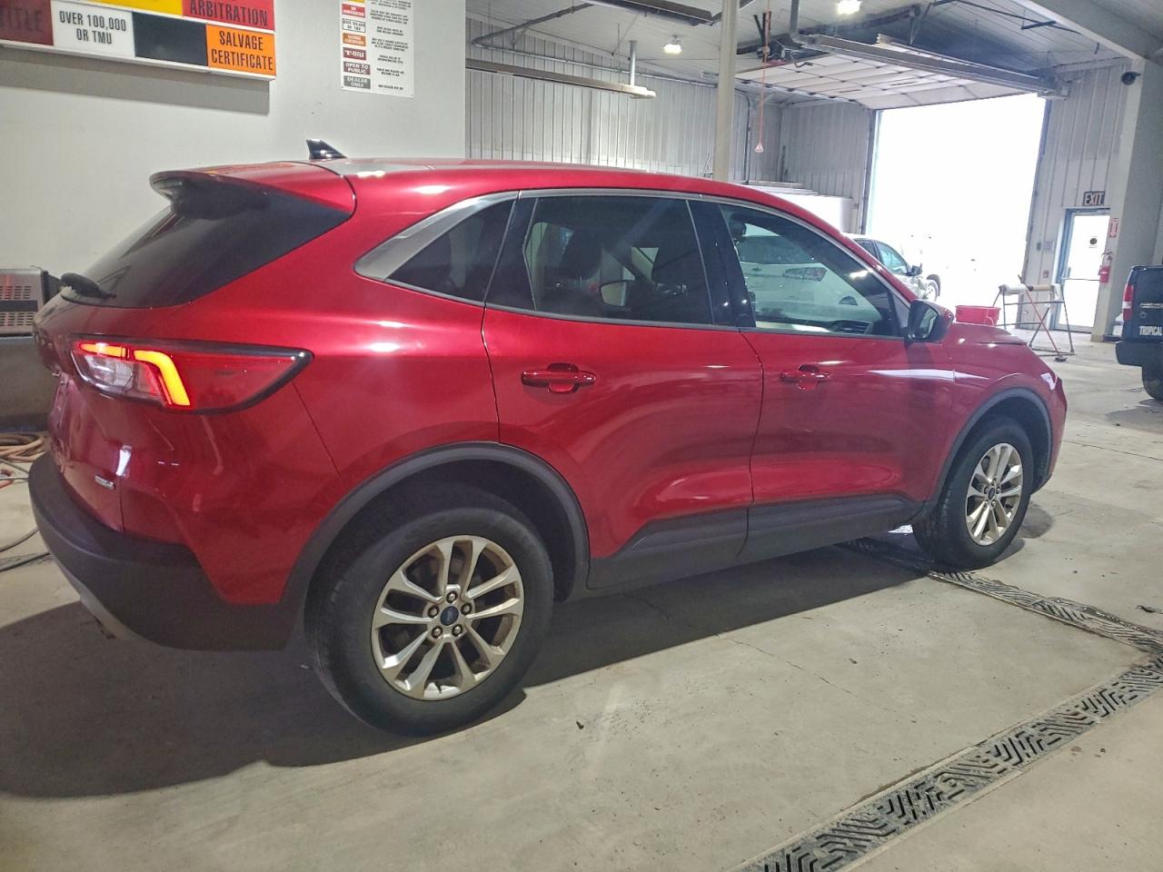 Ford Escape Se Image 8