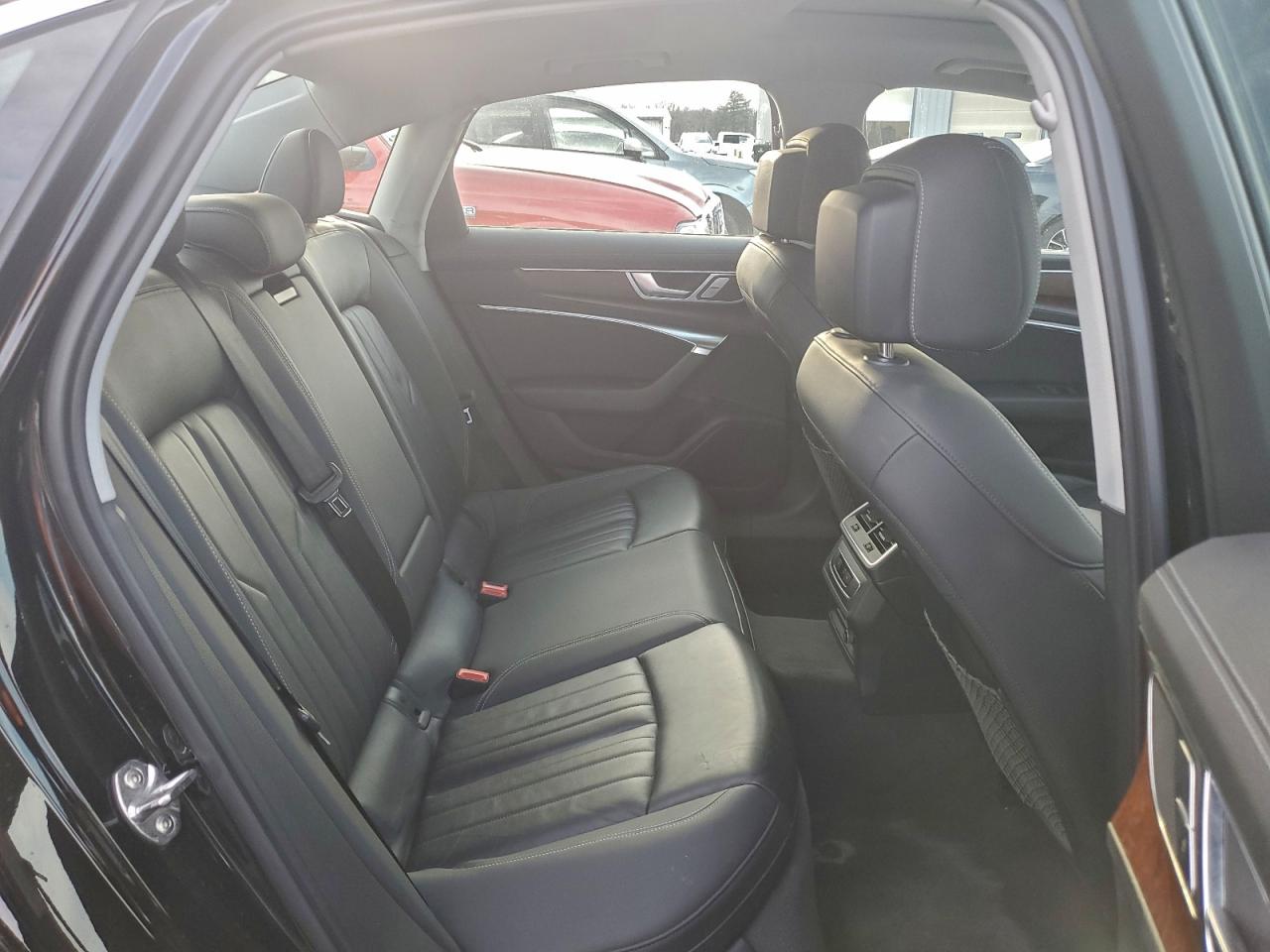 Audi A6 Premium Image 12