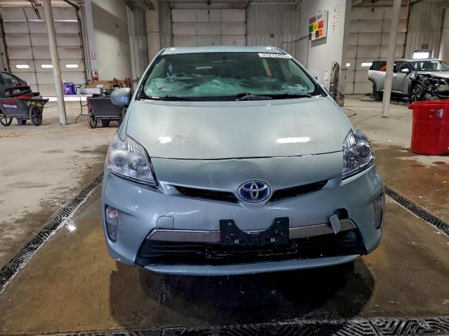 Toyota Prius Image 12