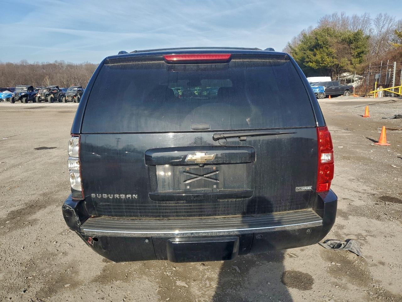 Chevrolet Suburban K1500 Ltz Image 13