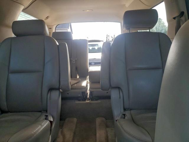 Chevrolet Suburban K1500 Ltz Image 6