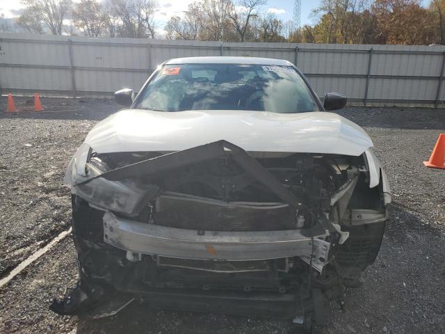 Nissan Maxima 3.5s Image 6