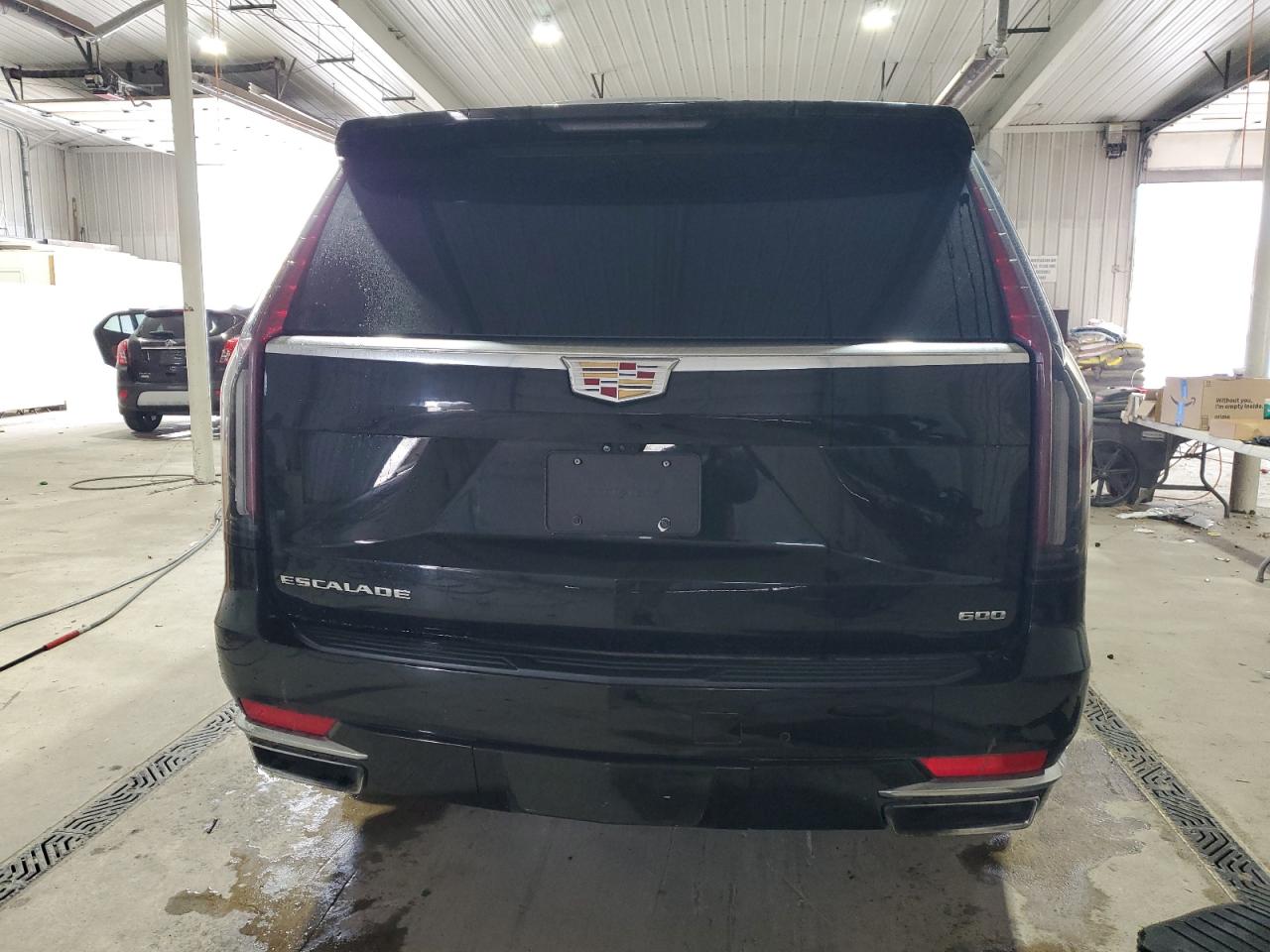 Cadillac Escalade Premium Luxury Image 6