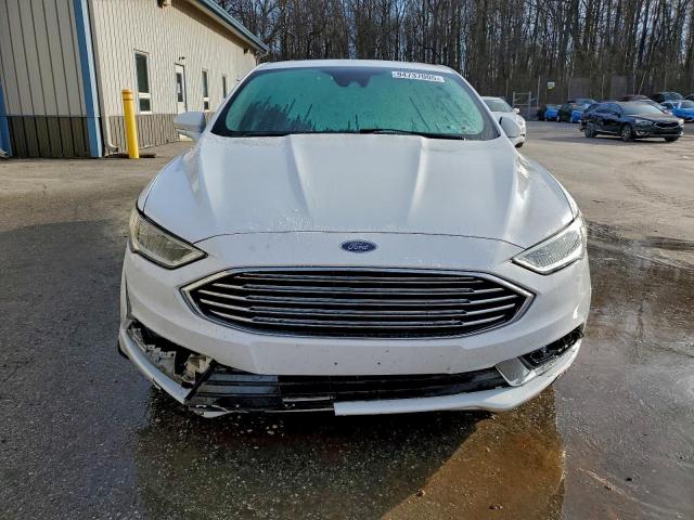 Ford Fusion Se Phev Image 5