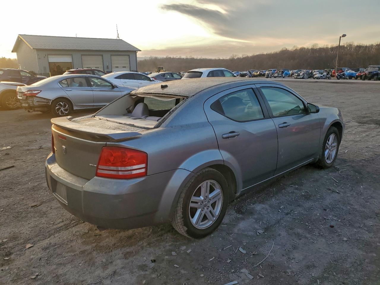 Dodge Avenger Sxt Image 6