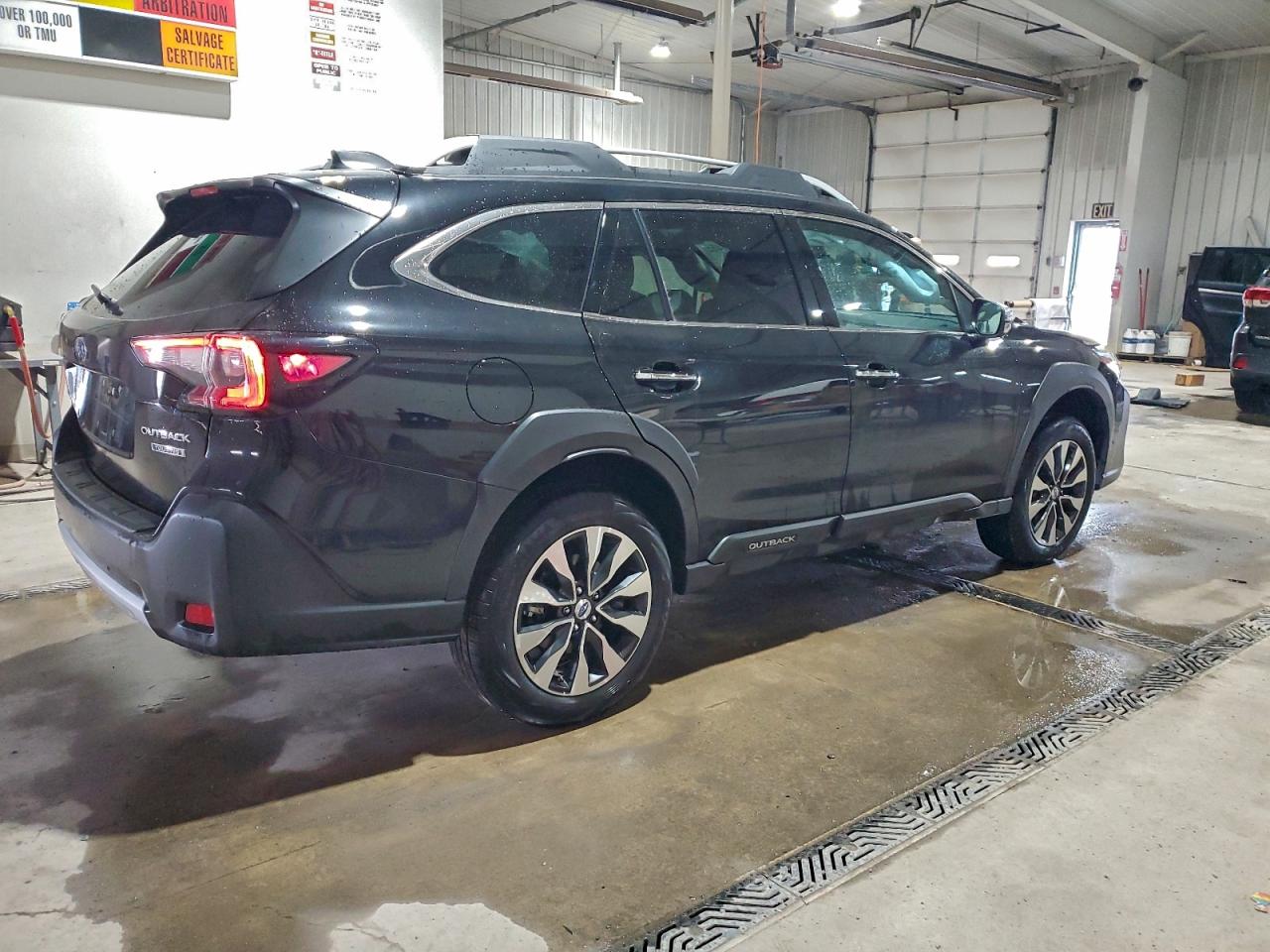 Subaru Outback Touring Image 4