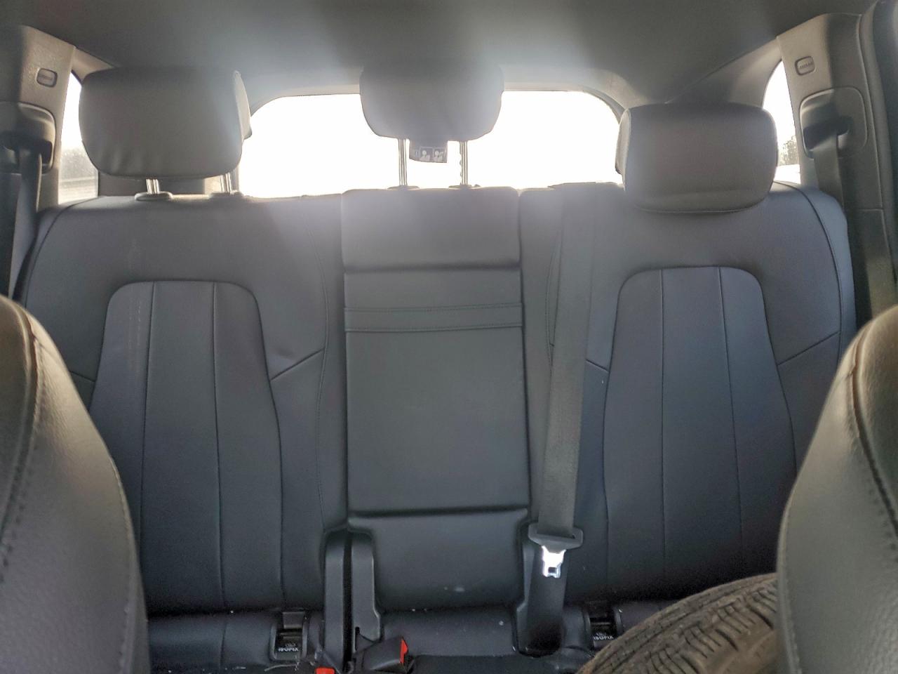 Mercedes-Benz GLB 250 4matic Image 12