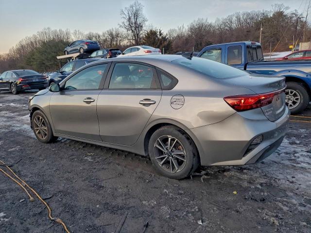 Kia Forte Fe Image 2