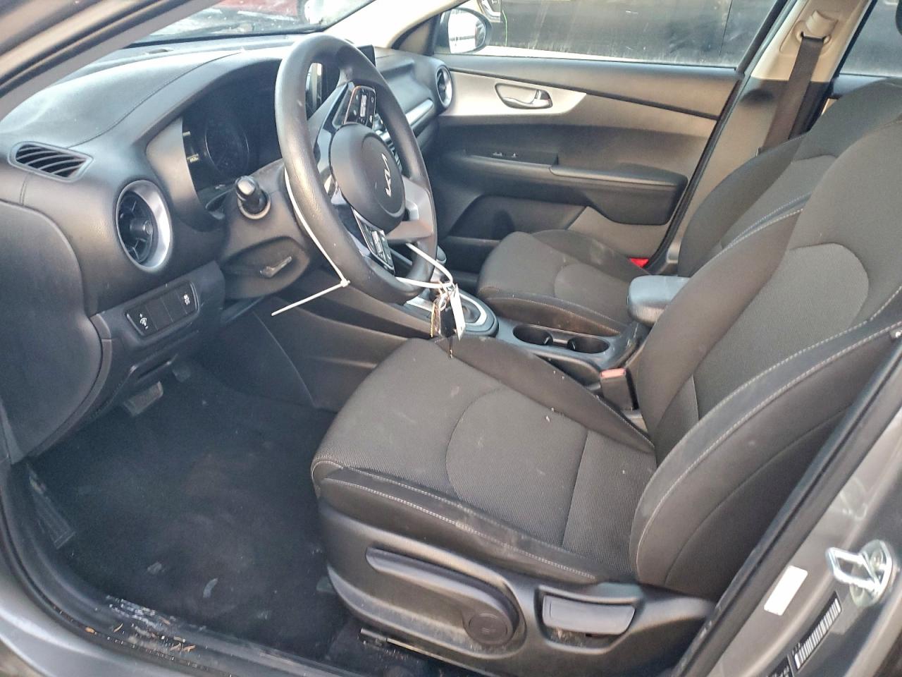 Kia Forte Fe Image 3