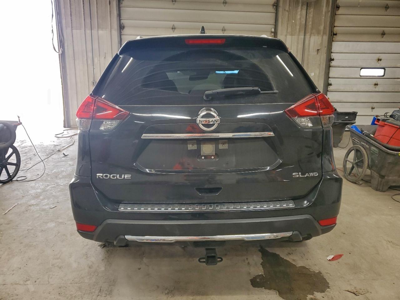 Nissan Rogue S Image 5