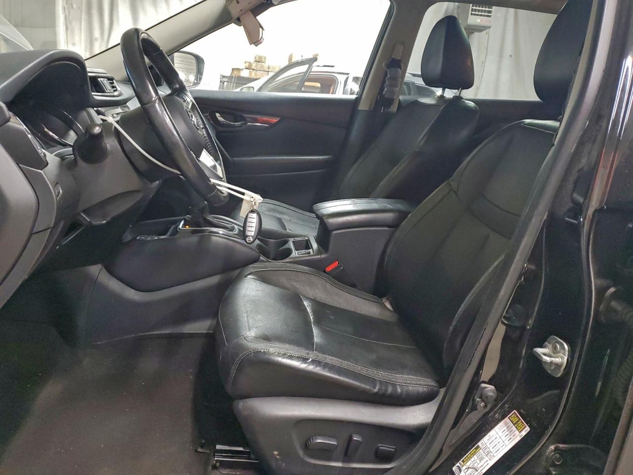 Nissan Rogue S Image 9