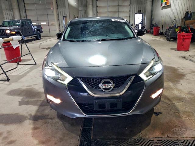 Nissan Maxima 3.5s Image 12