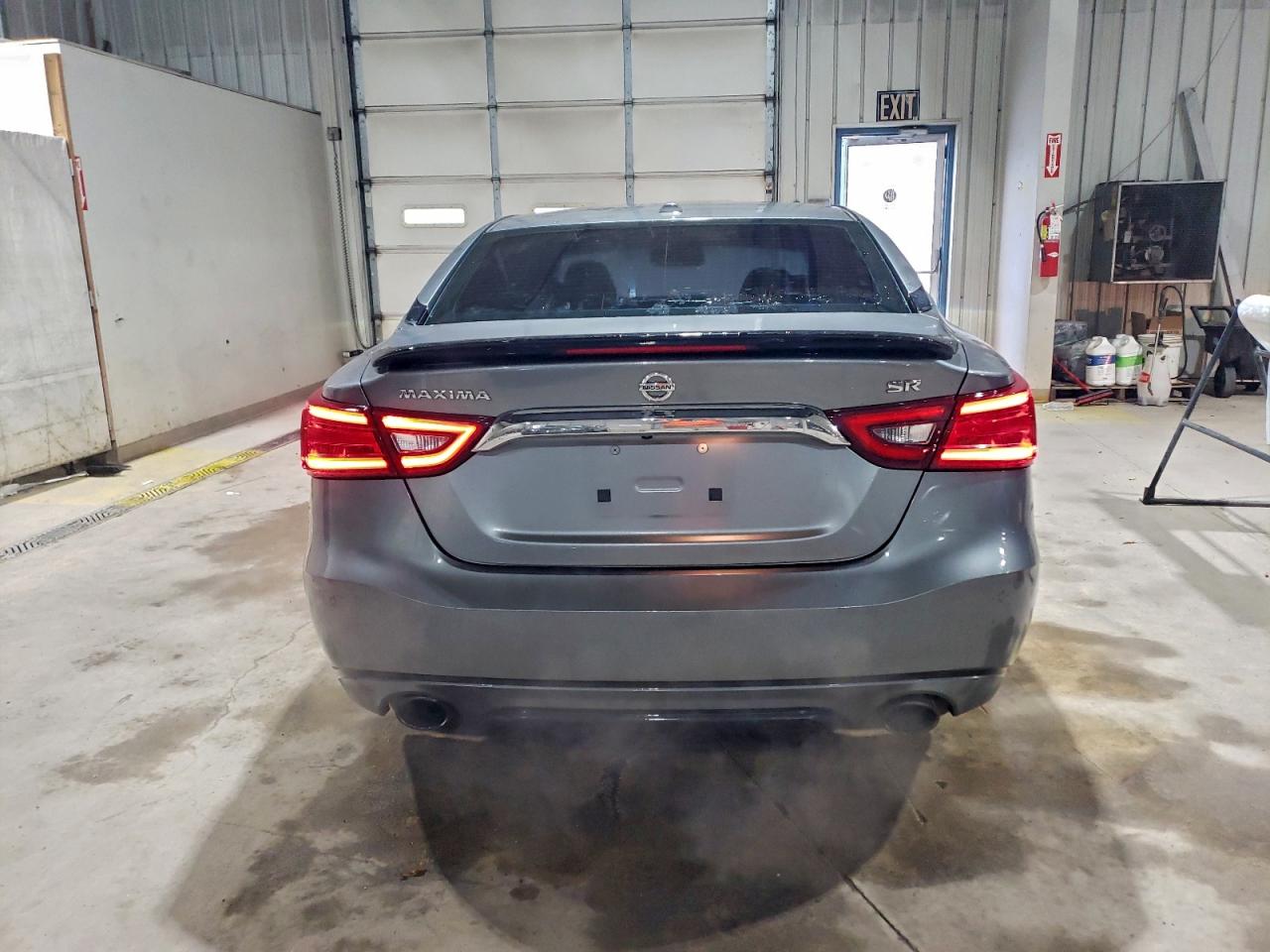 Nissan Maxima 3.5s Image 2