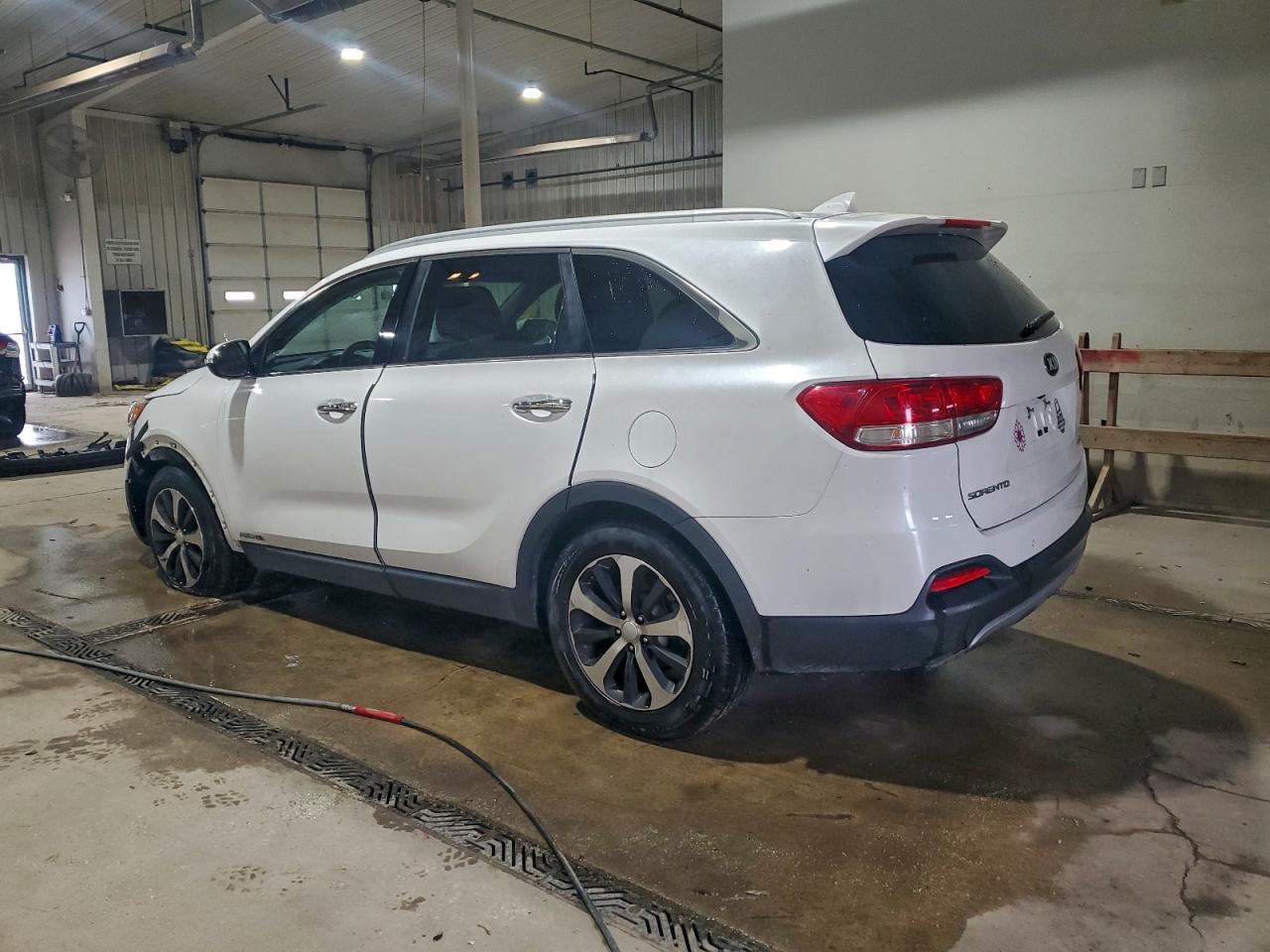 Kia Sorento Ex Image 3