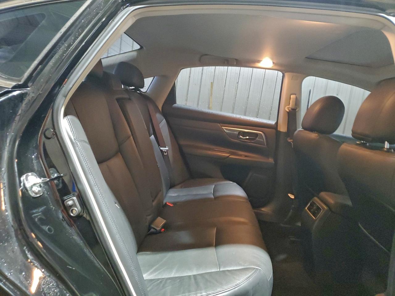 Nissan Altima 2.5 Image 3